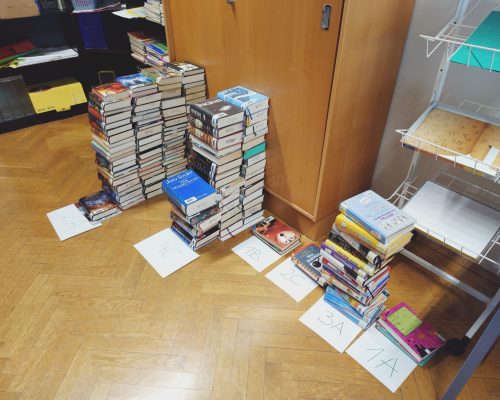 Bücherturm-Lesewettbewerb